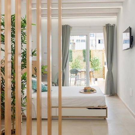 Hotel Domus Laetitiae Quartu SantʼElena Esterno foto