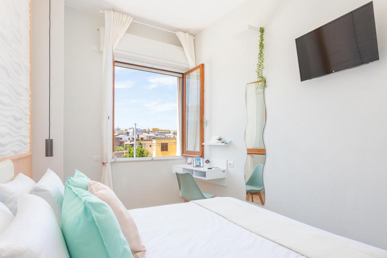 Hotel Domus Laetitiae Quartu SantʼElena Esterno foto