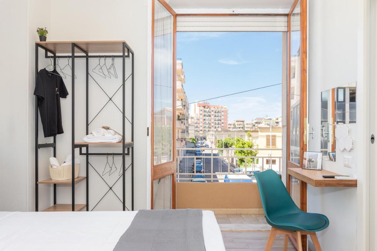Hotel Domus Laetitiae Quartu SantʼElena Esterno foto